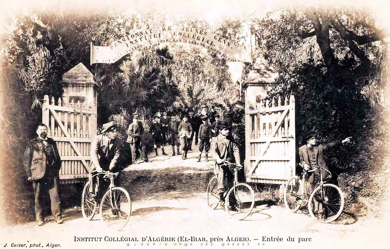 1112- Alger - El-Biar - Institut collegial.jpg